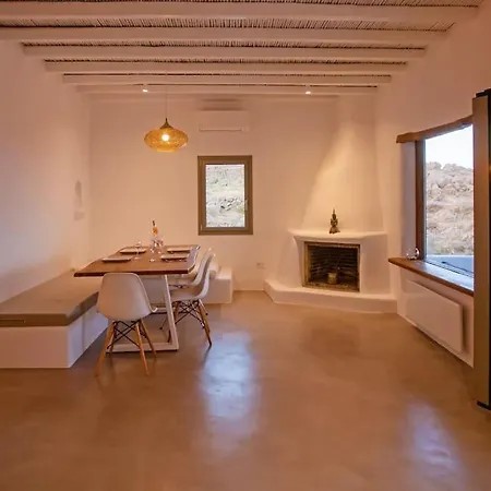 Sea Breeze 5 Bedroom Mykonos Luxury Villa *